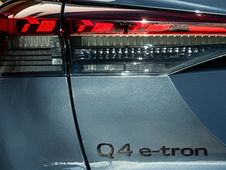 Detail van het achterlicht van de nieuwe Audi Q4 e-tron