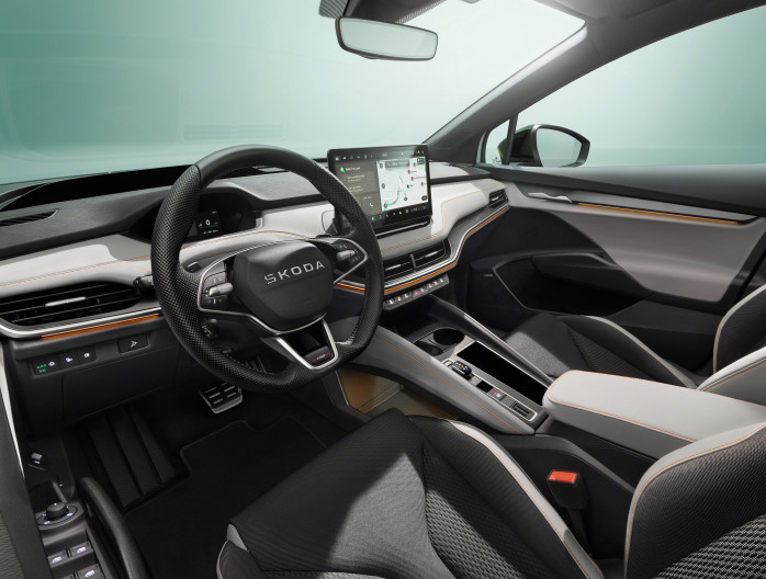 Groep Thoen Skoda Elroq first edition interieur bestuurder