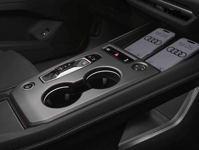 Interieur Audi Q4 e-tron met middenconsole en bedieningselementen
