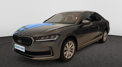 Skoda Superb Grijs Stock topdeals