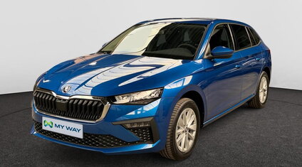 Skoda Scala Corporate blauw studio front shot
