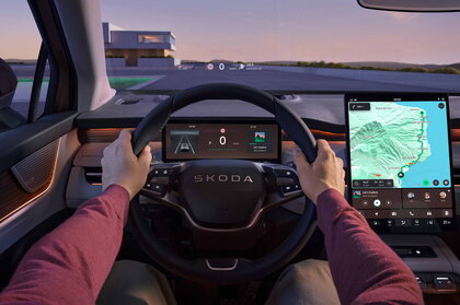 Škoda Peaq bij zonsondergang interieur bestuurder POV