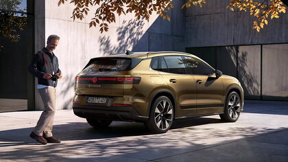 Volkswagen ID. Tiguan geparkeerd