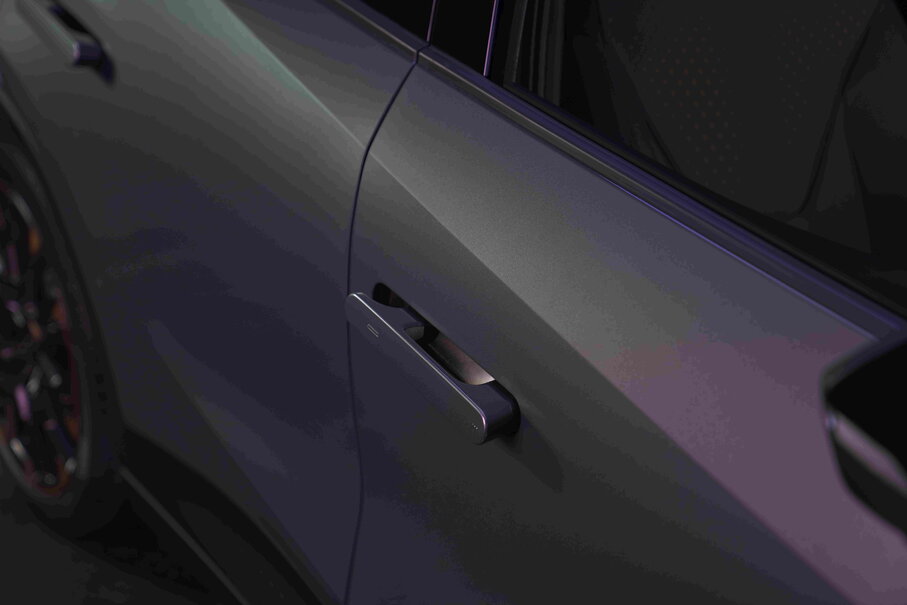 CUPRA Raval deurhendel en strak exterieurdesign detail van de elektrische stadswagen