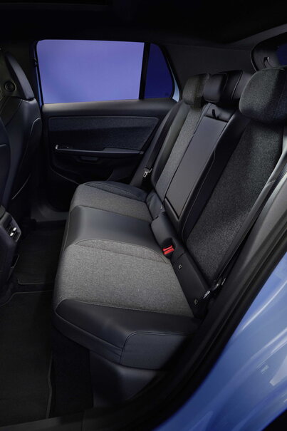 Achterbank van de Volkswagen ID.Cross, gemaakt van comfortabele stof en leer.