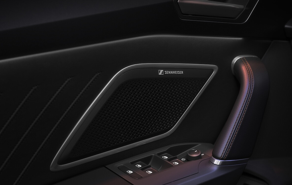 formentor-interieur-speakers
