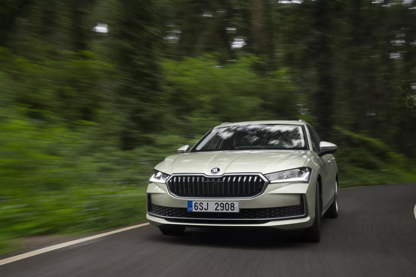 skoda_superb_combi