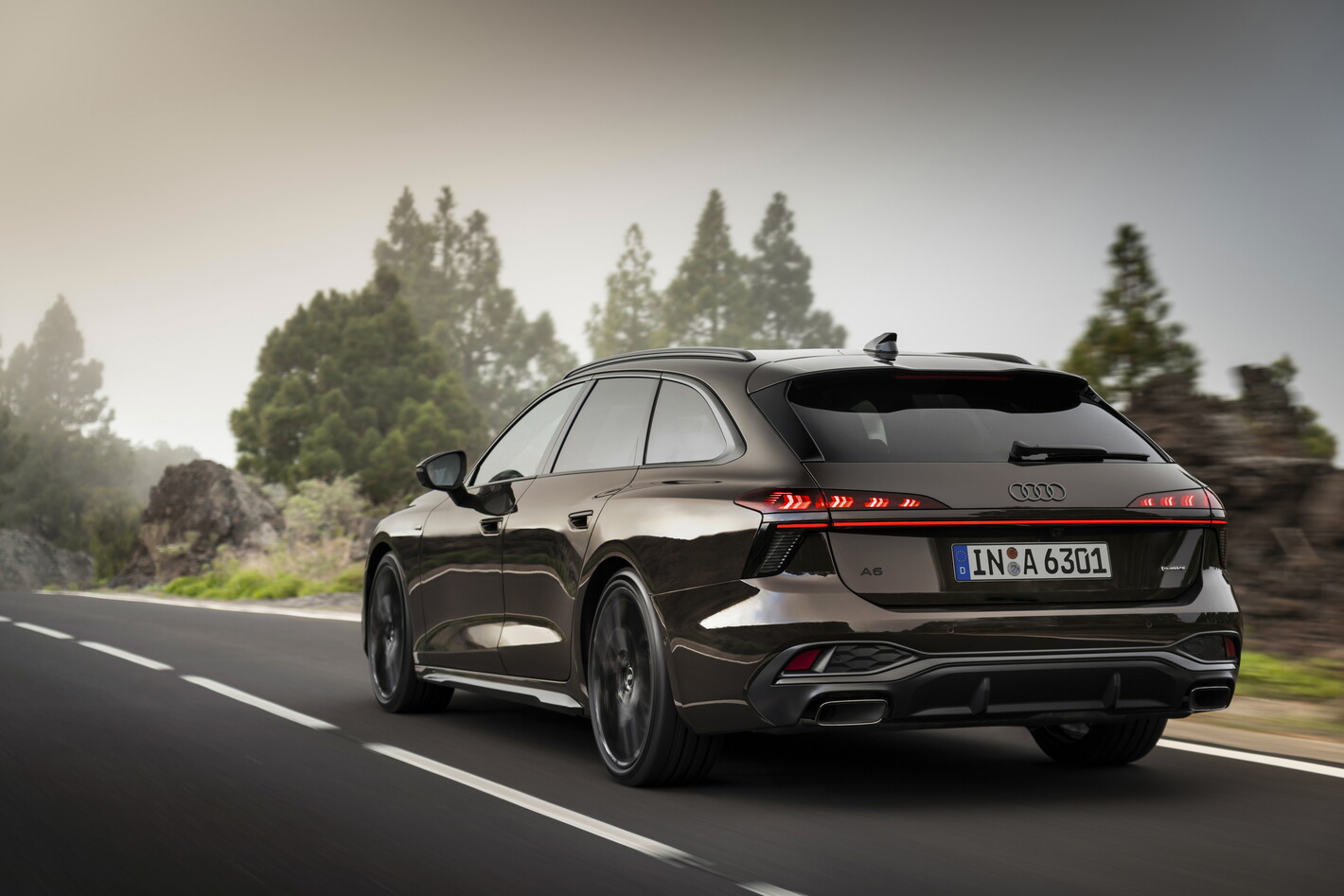 Groep Thoen Audi A6 dynamic driving rear