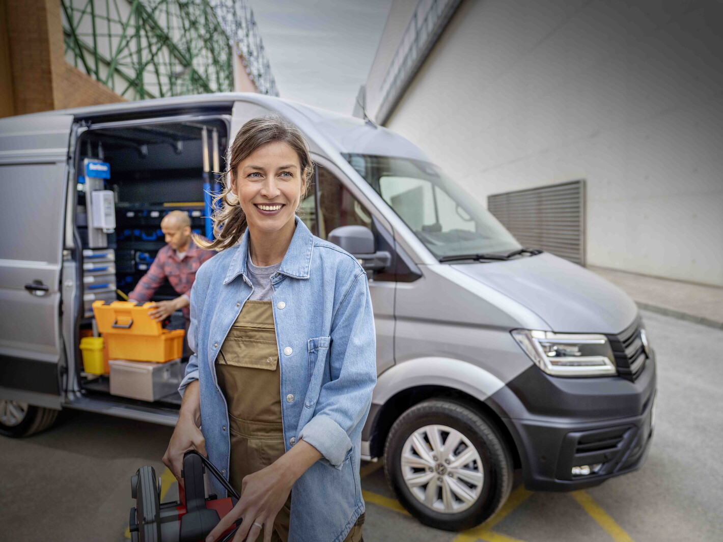 Volkswagen Crafter Lifestyle lachende vrouw