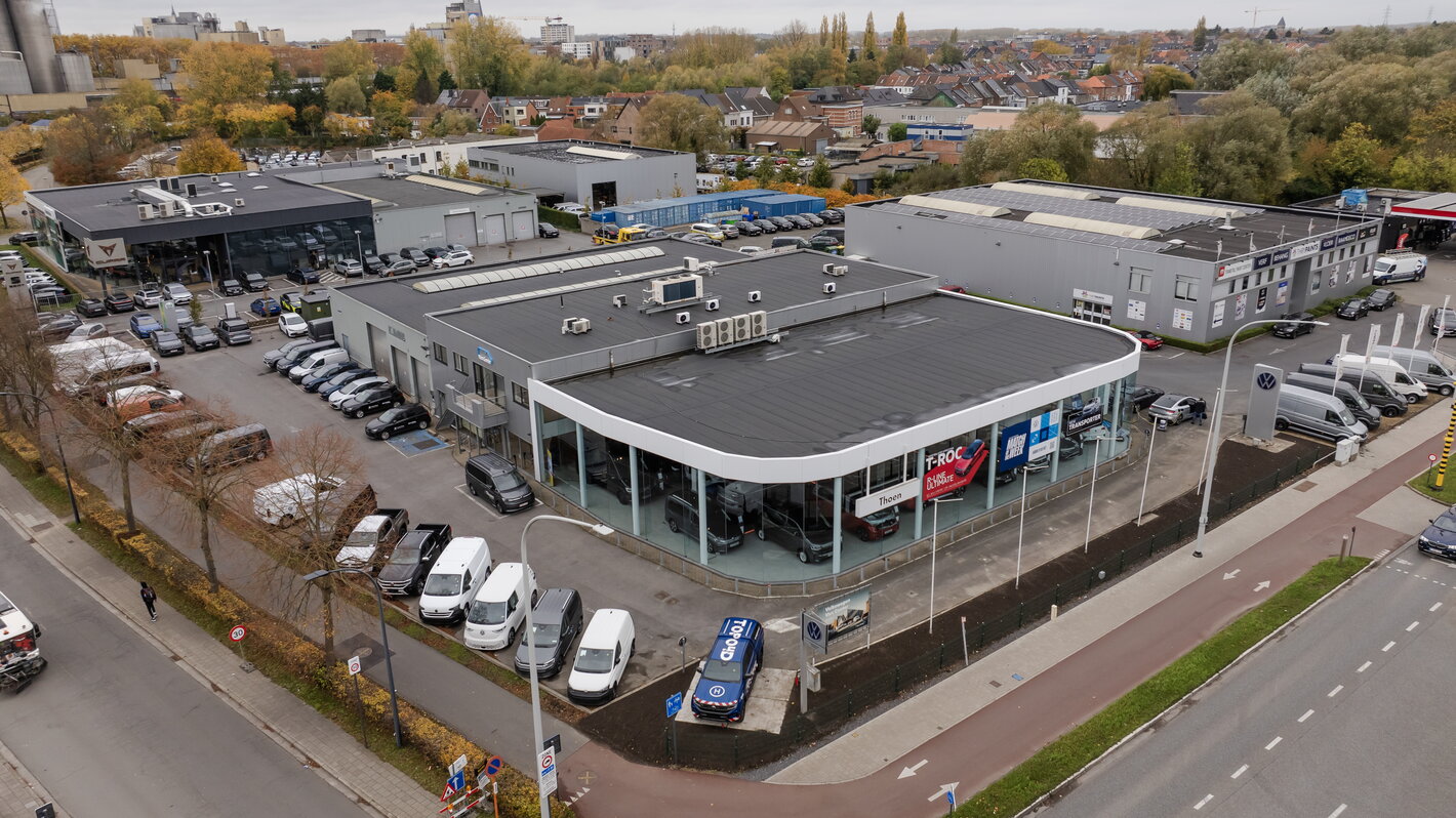 Groep Thoen Volkswagen Aalst Showroom droneshot