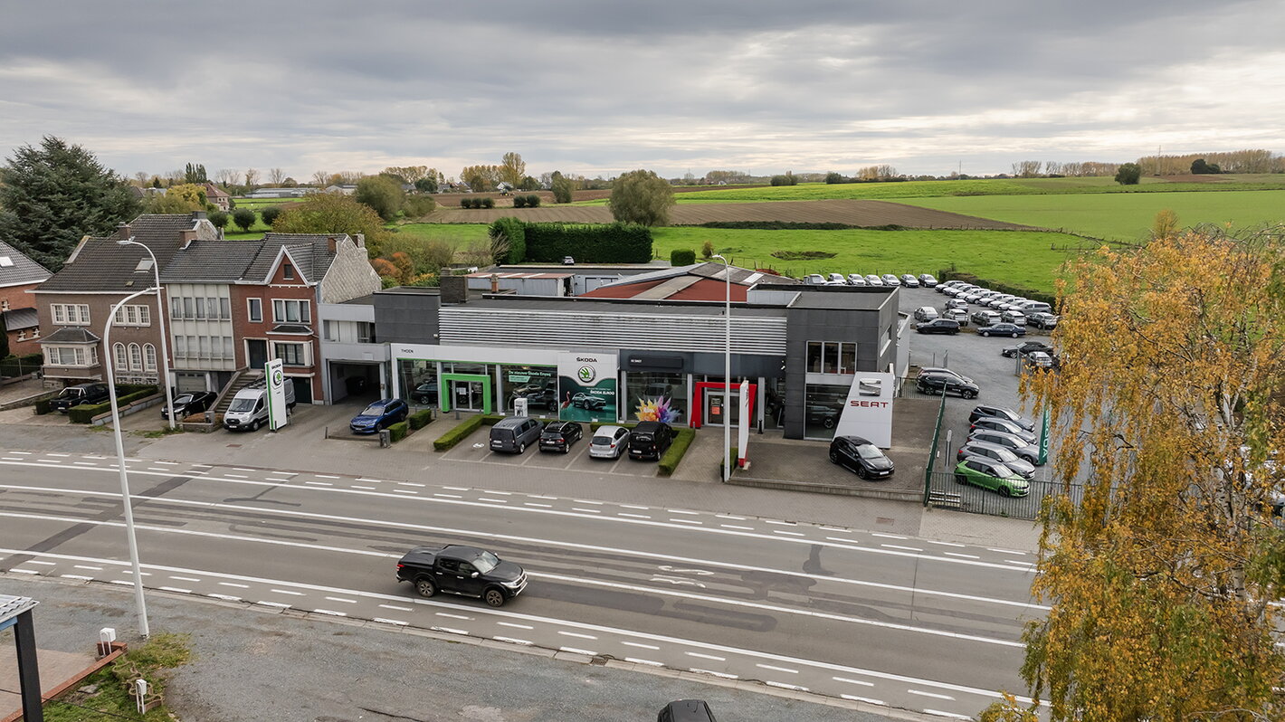 Groep Thoen Skoda SEAT Showroom Ninove drone foto