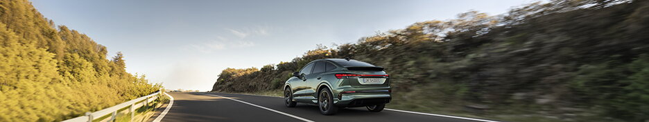 Audi Q4 Sportback e-tron driving banner