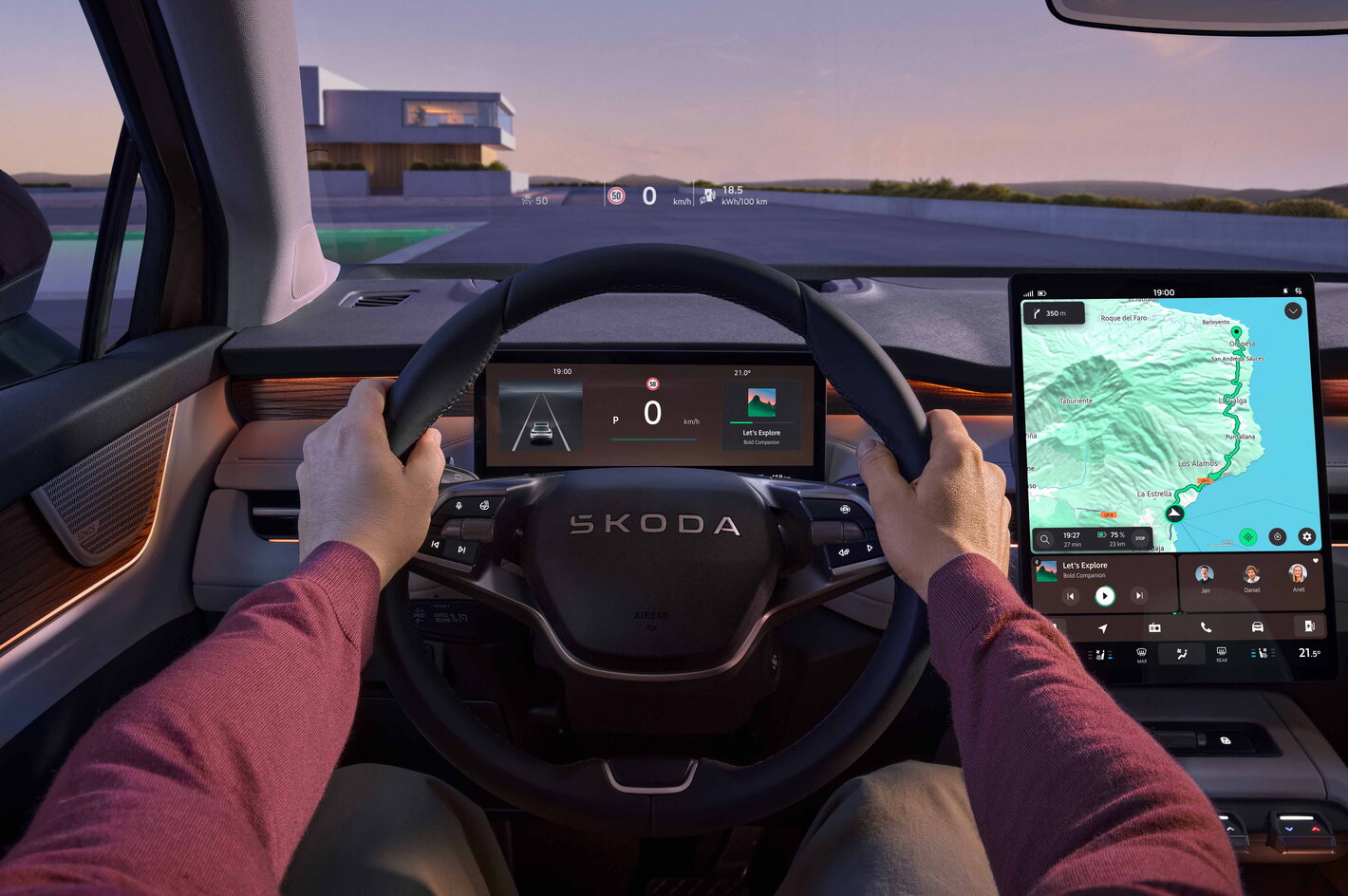 Škoda Peaq bij zonsondergang interieur bestuurder POV